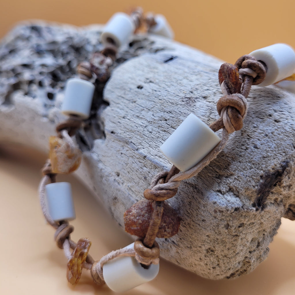 EM Keramik mit Bernstein (Art.-Nr. 013)